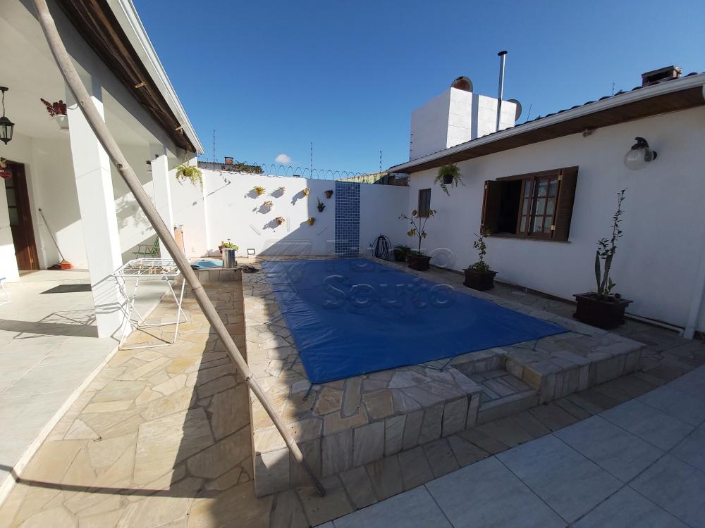 Comprar Casa / Padrão em Pelotas R$ 470.000,00 - Foto 12 Comprar Casa / Padrão em Pelotas R$ 470.000,00 - Foto 12