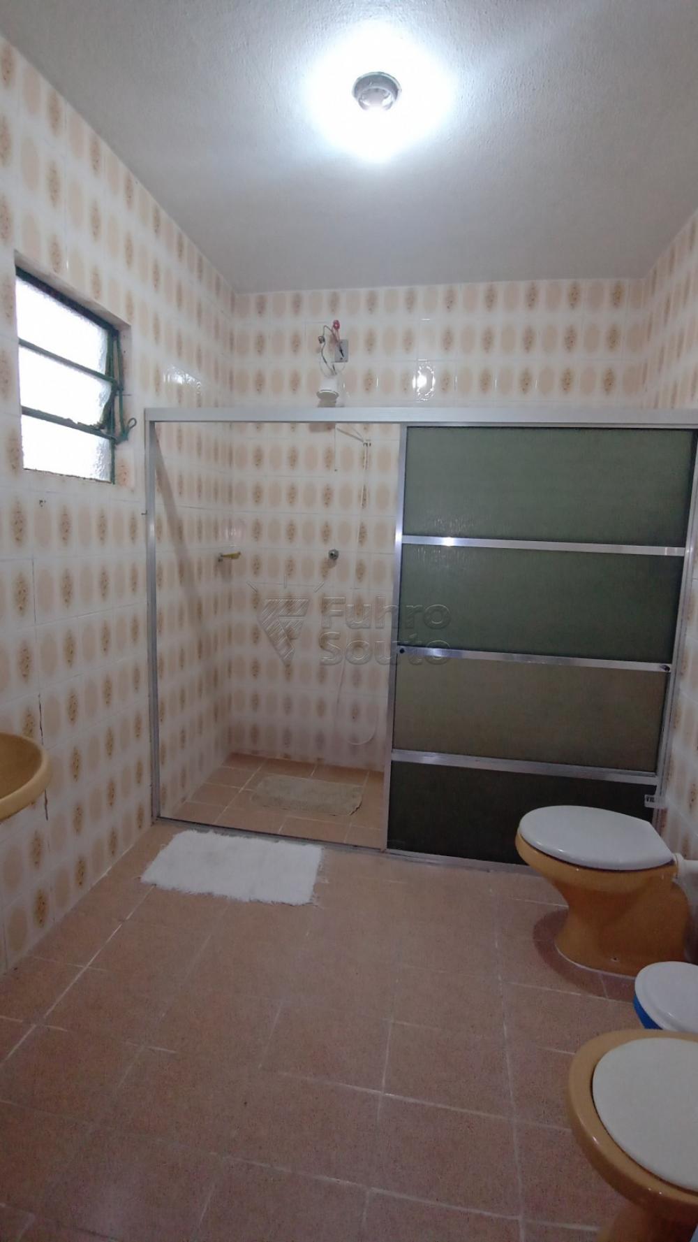 Comprar Casa / Padrão em Pelotas R$ 300.000,00 - Foto 4 Comprar Casa / Padrão em Pelotas R$ 300.000,00 - Foto 4