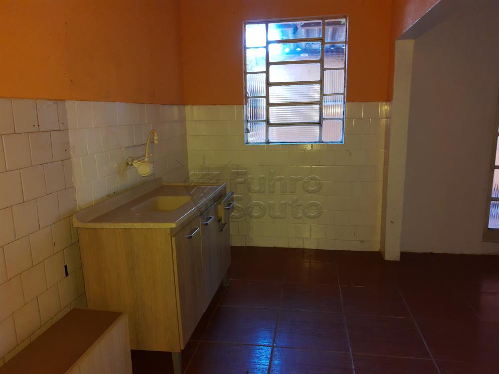 Alugar Comercial / Casa em Pelotas R$ 1.500,00 - Foto 16 Alugar Comercial / Casa em Pelotas R$ 1.500,00 - Foto 16