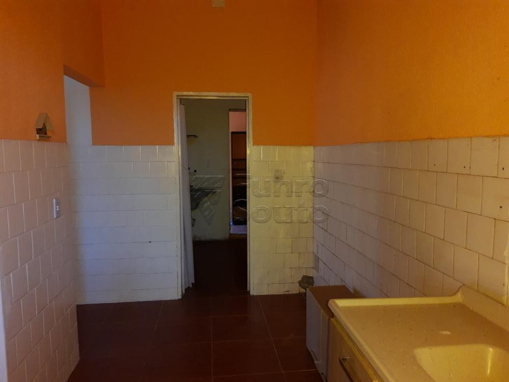 Alugar Comercial / Casa em Pelotas R$ 1.500,00 - Foto 17 Alugar Comercial / Casa em Pelotas R$ 1.500,00 - Foto 17