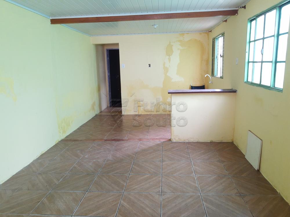 Alugar Casa / Padrão em Pelotas R$ 550,00 - Foto 4 Alugar Casa / Padrão em Pelotas R$ 550,00 - Foto 4