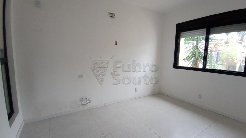 Comprar Casa / Padrão em Pelotas R$ 750.000,00 - Foto 13 Comprar Casa / Padrão em Pelotas R$ 750.000,00 - Foto 13
