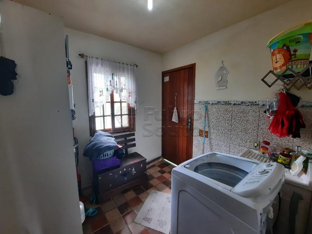 Comprar Casa / Padrão em Pelotas R$ 530.000,00 - Foto 8 Comprar Casa / Padrão em Pelotas R$ 530.000,00 - Foto 8
