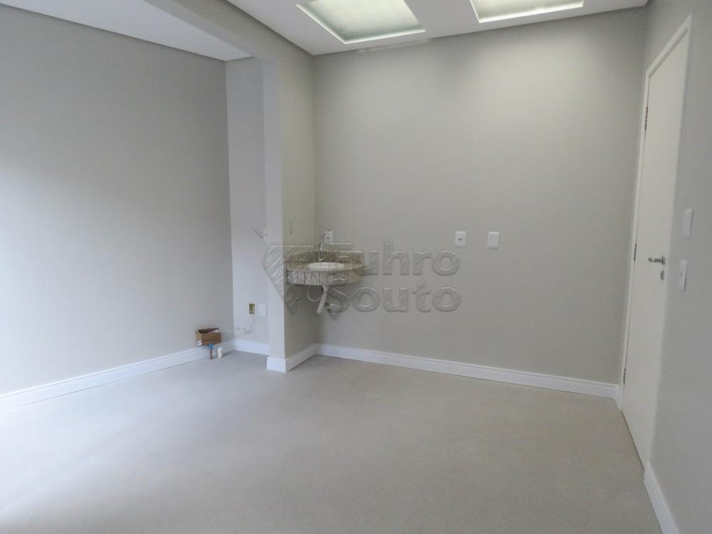 Alugar Comercial / Sala Fora de Condomínio em Pelotas R$ 1.100,00 - Foto 4 Alugar Comercial / Sala Fora de Condomínio em Pelotas R$ 1.100,00 - Foto 4