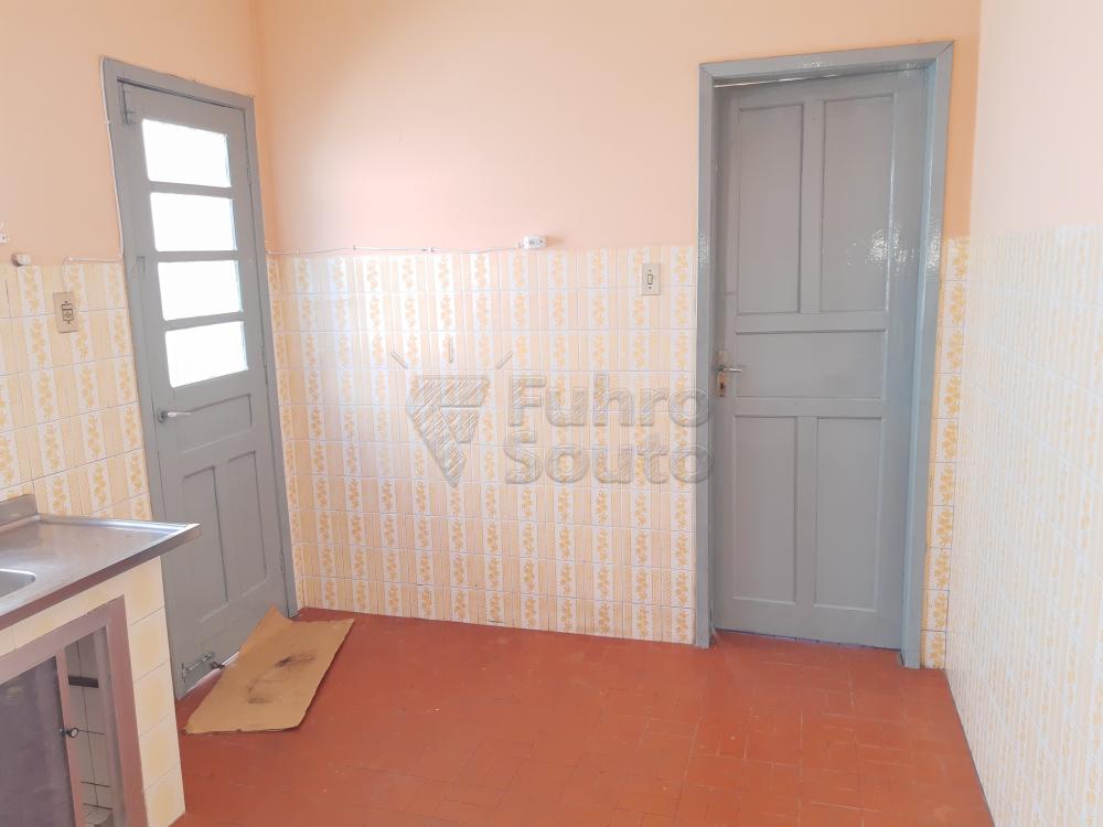 Alugar Casa / Padrão em Pelotas R$ 750,00 - Foto 12 Alugar Casa / Padrão em Pelotas R$ 750,00 - Foto 12