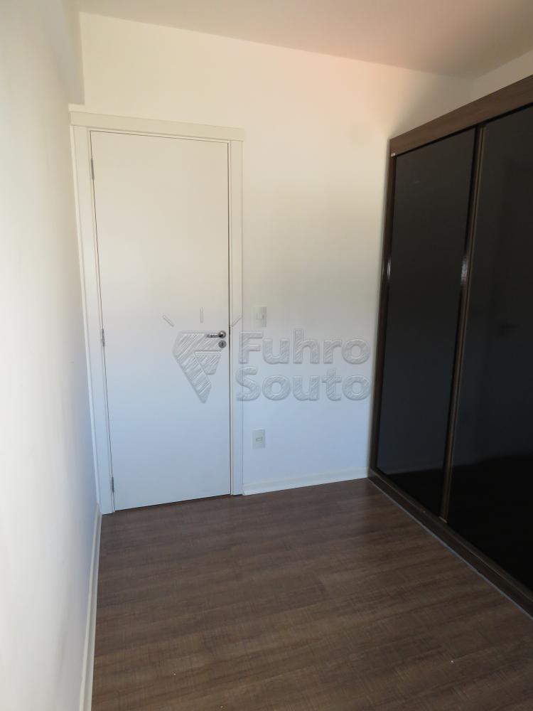 DORMITORIO Alugar Apartamento / Padrão em Pelotas R$ 1.700,00 - Foto 8