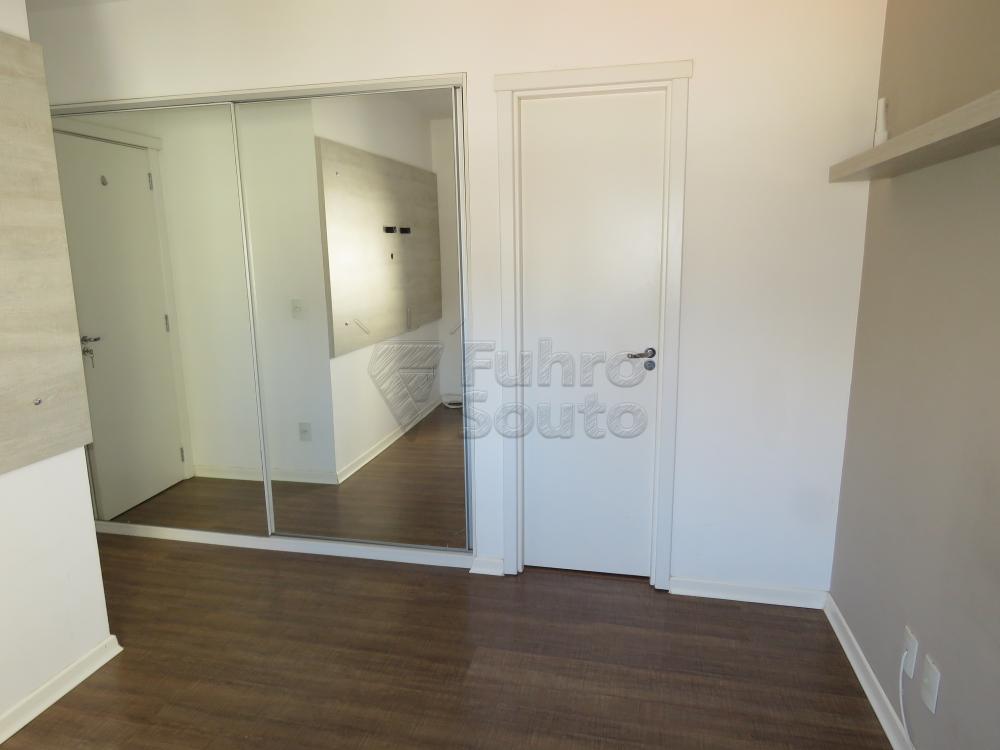 DORMITORIO 2 SUITE Alugar Apartamento / Padrão em Pelotas R$ 1.700,00 - Foto 14
