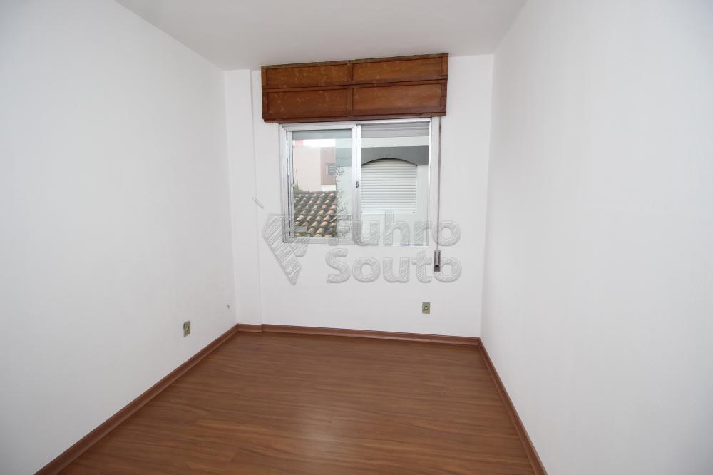 DORMITORIO 2 Alugar Apartamento / Padrão em Pelotas R$ 850,00 - Foto 10