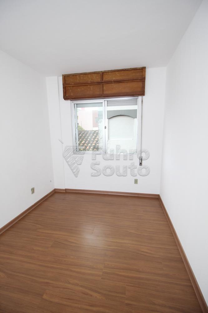 DORMITORIO 2 Alugar Apartamento / Padrão em Pelotas R$ 850,00 - Foto 11