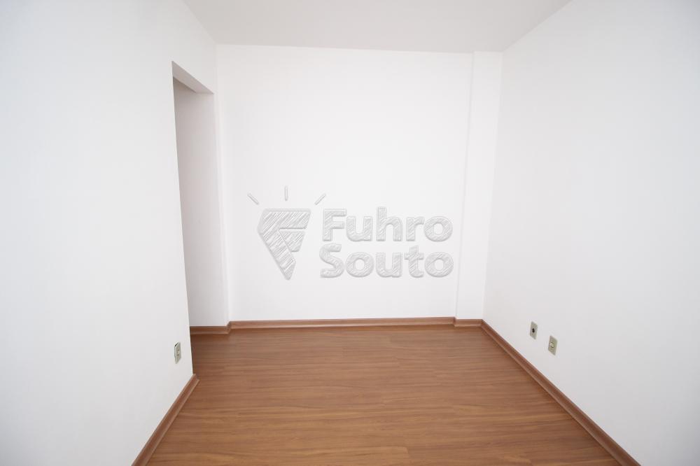 DORMITORIO 2 Alugar Apartamento / Padrão em Pelotas R$ 850,00 - Foto 12
