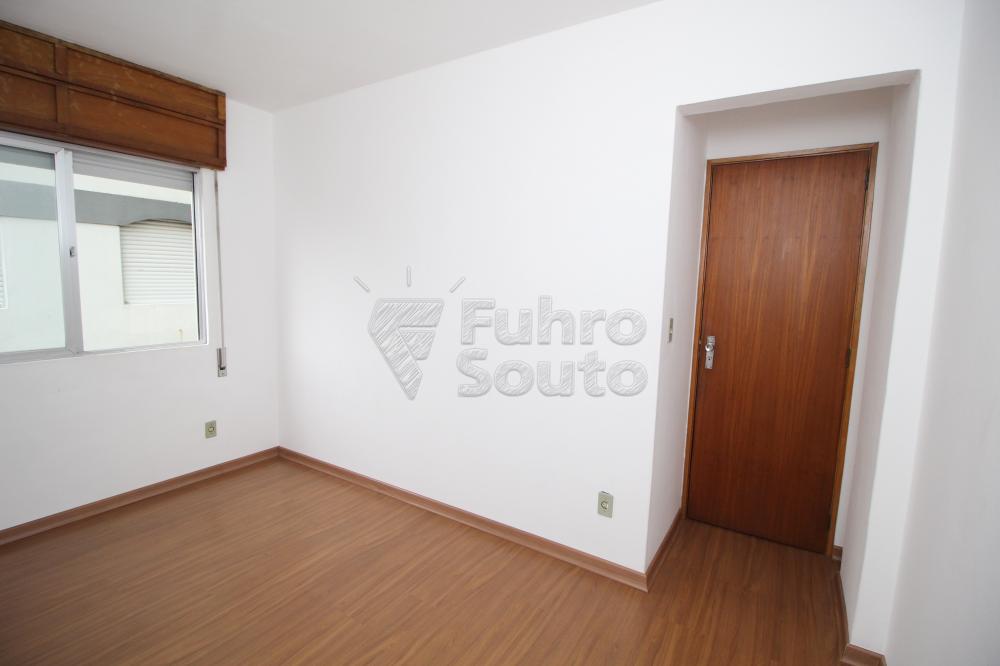 DORMITORIO 2 Alugar Apartamento / Padrão em Pelotas R$ 850,00 - Foto 13