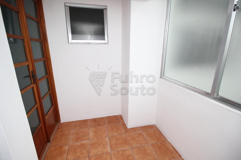 AREA DE SERVIÇO Alugar Apartamento / Padrão em Pelotas R$ 850,00 - Foto 19