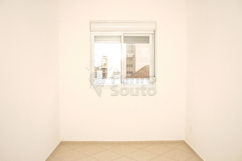 Sala Alugar Apartamento / Padrão em Pelotas R$ 1.200,00 - Foto 4
