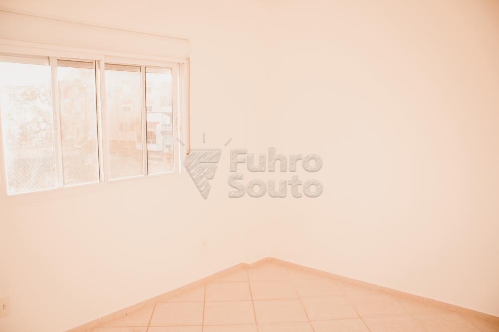Quarto 1 Alugar Apartamento / Padrão em Pelotas R$ 1.200,00 - Foto 9