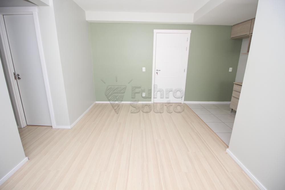 SALA Alugar Apartamento / Padrão em Pelotas R$ 2.150,00 - Foto 3