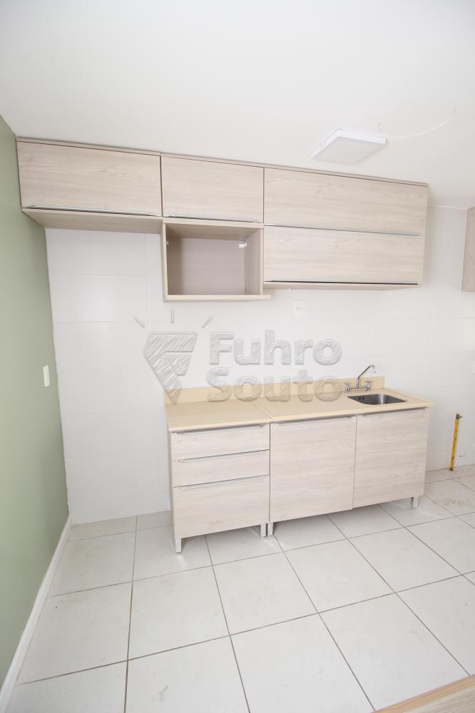 COZINHA Alugar Apartamento / Padrão em Pelotas R$ 2.150,00 - Foto 7