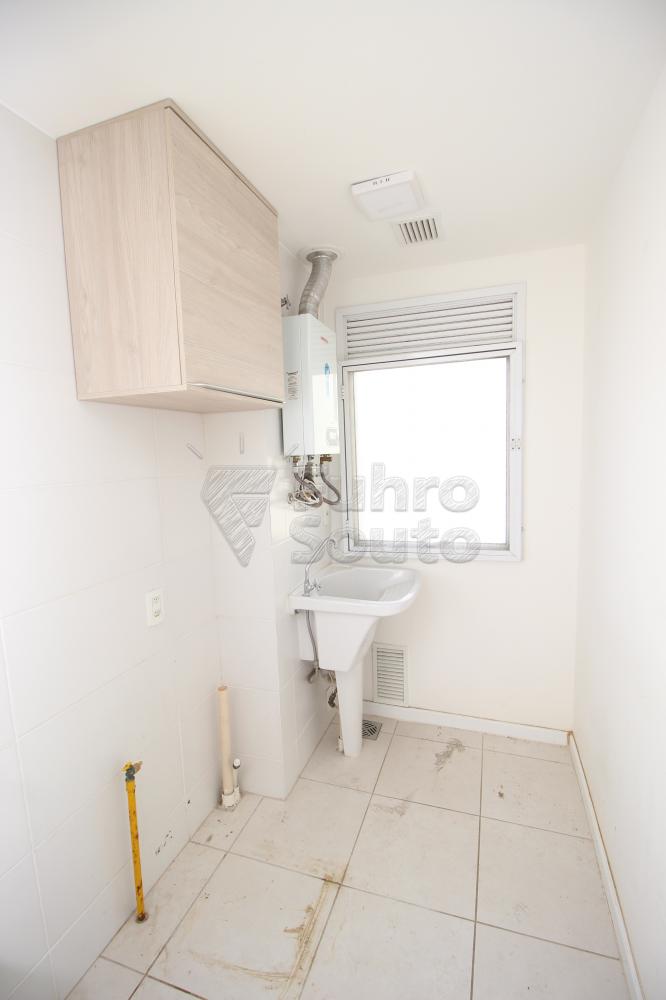 AREA DE SERVIÇO Alugar Apartamento / Padrão em Pelotas R$ 2.150,00 - Foto 8