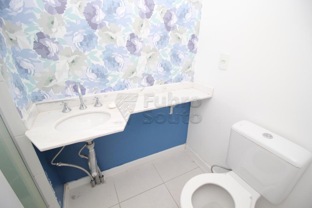 BANHEIRO SUITE Alugar Apartamento / Padrão em Pelotas R$ 2.150,00 - Foto 21