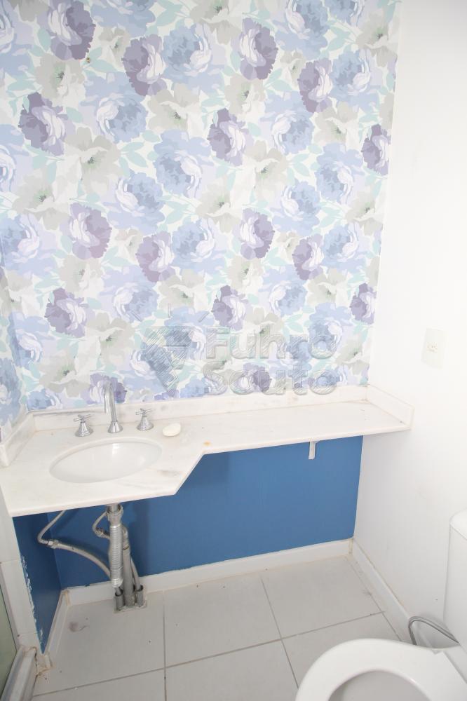 BANHEIRO SUITE Alugar Apartamento / Padrão em Pelotas R$ 2.150,00 - Foto 22
