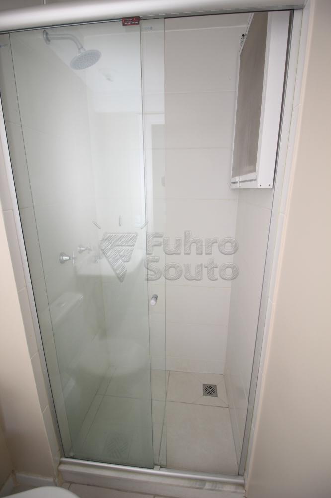 BANHEIRO Alugar Apartamento / Padrão em Pelotas R$ 2.150,00 - Foto 25