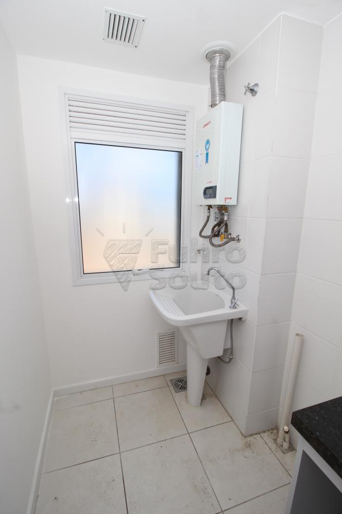 AREA DE SERVIÇO Alugar Apartamento / Padrão em Pelotas R$ 1.750,00 - Foto 9