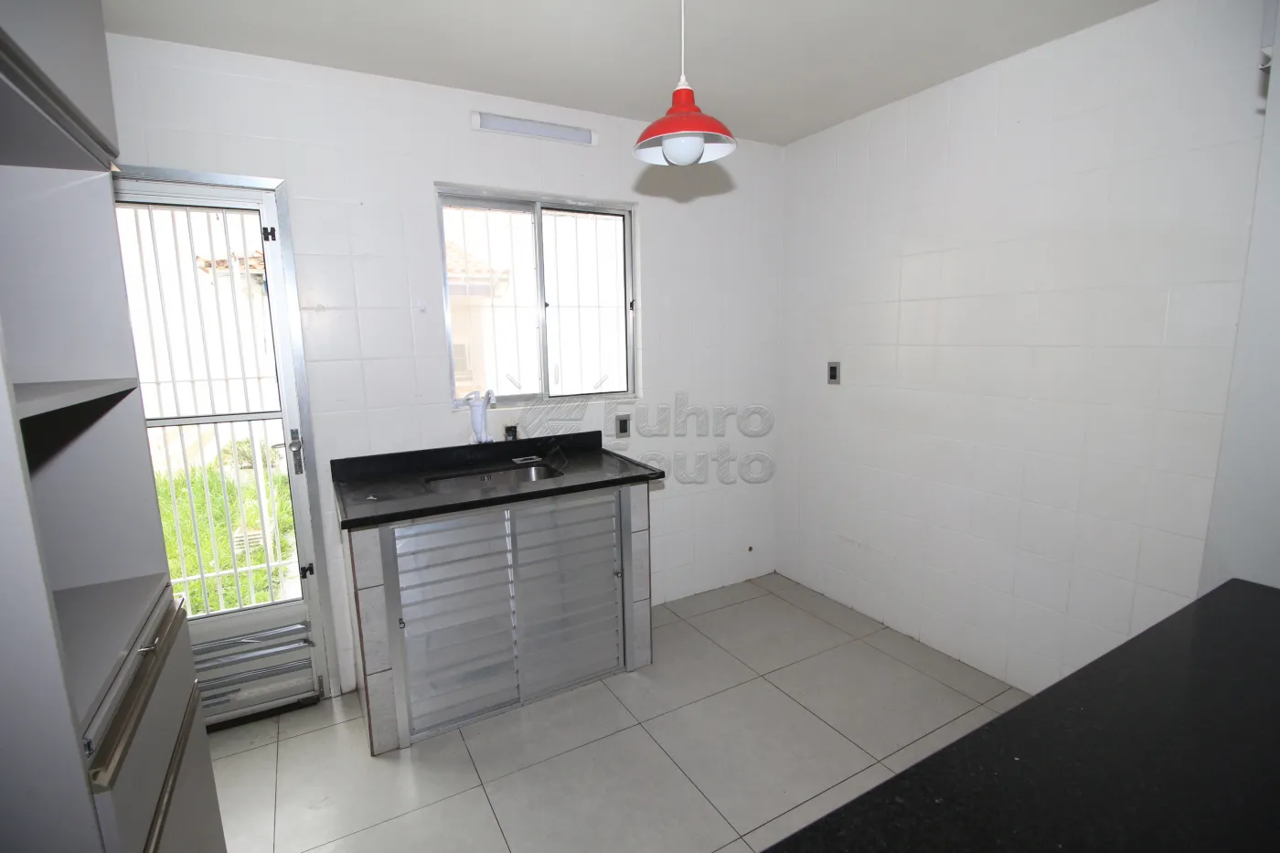 COZINHA Alugar Casa / Padrão em Pelotas R$ 2.500,00 - Foto 6