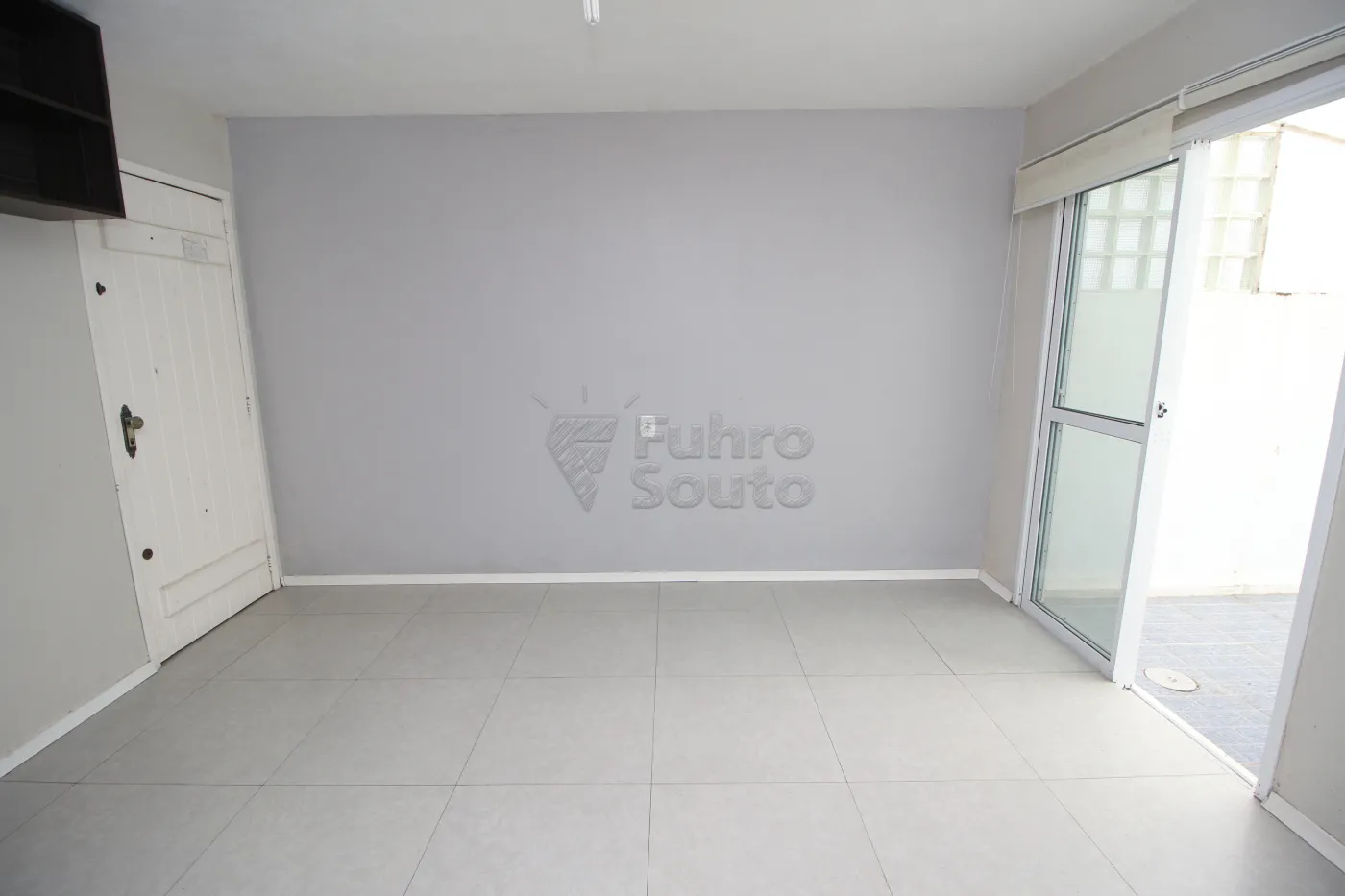 SALA 2 Alugar Casa / Padrão em Pelotas R$ 2.500,00 - Foto 9