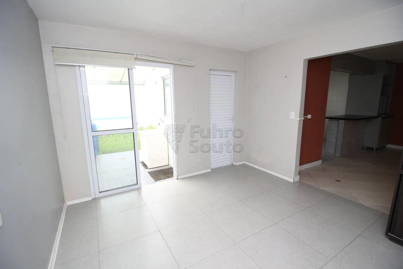 SALA 2 Alugar Casa / Padrão em Pelotas R$ 2.500,00 - Foto 10