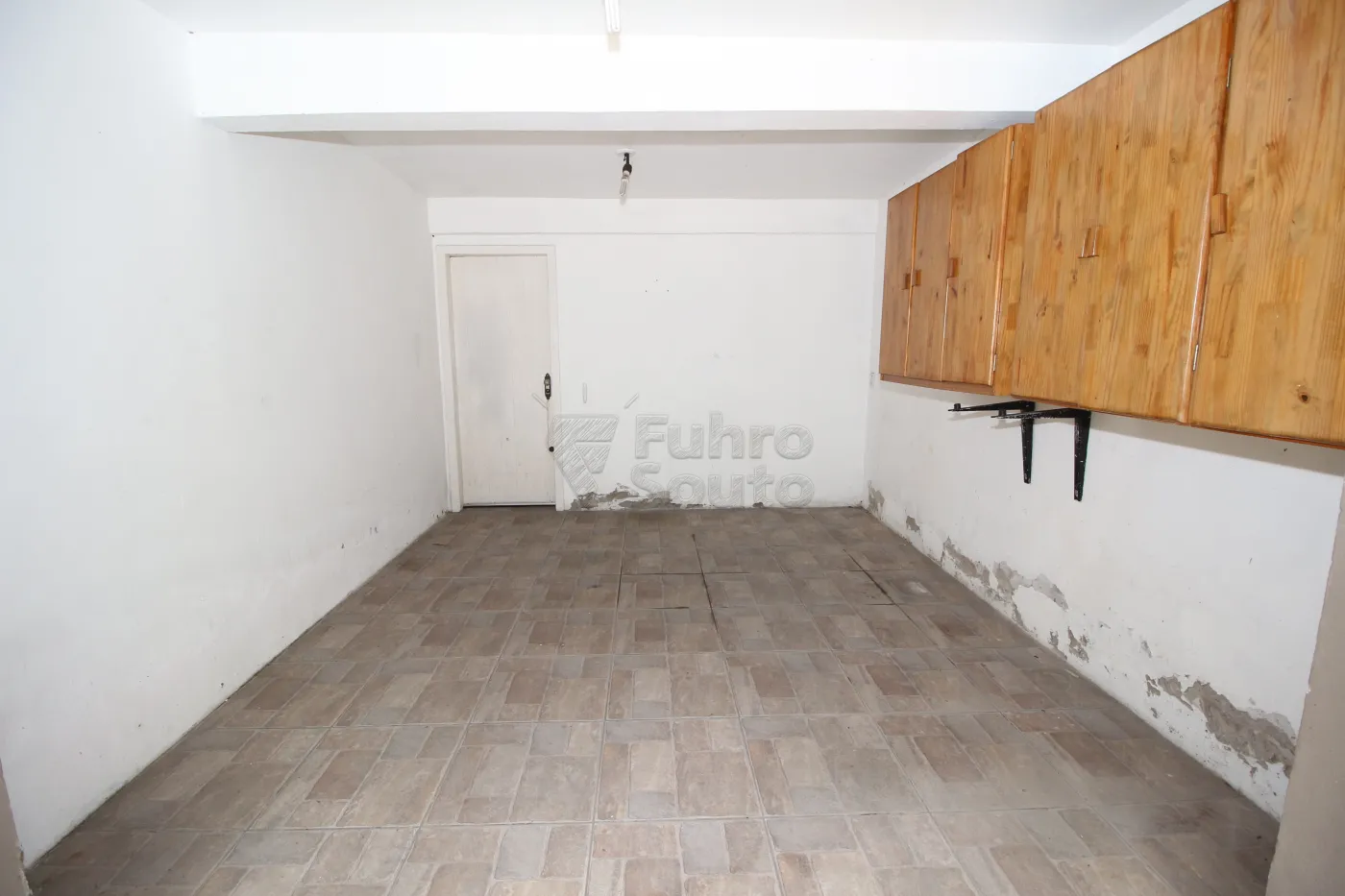 GARAGEM Alugar Casa / Padrão em Pelotas R$ 2.500,00 - Foto 18