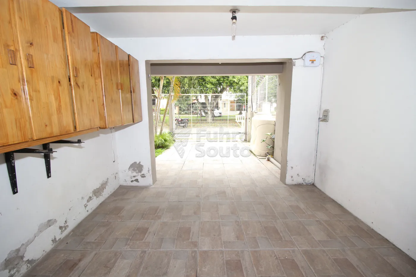 GARAGEM Alugar Casa / Padrão em Pelotas R$ 2.500,00 - Foto 19