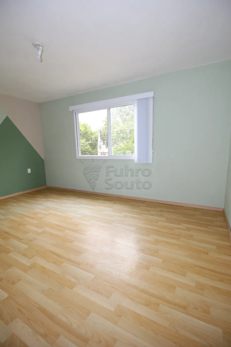 DORMITORIO Alugar Casa / Padrão em Pelotas R$ 2.500,00 - Foto 23
