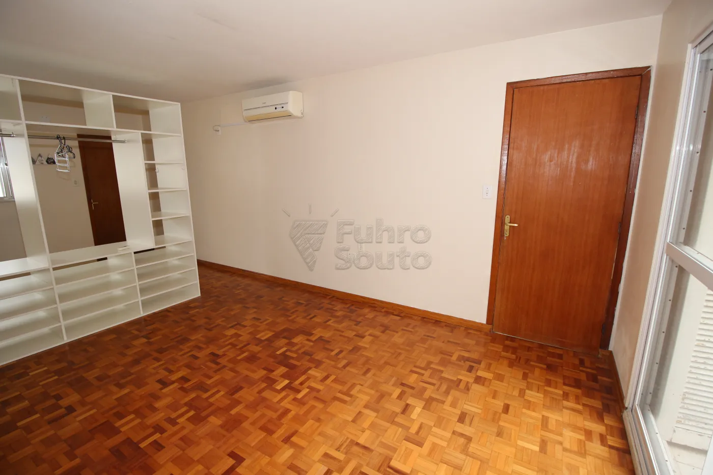 DORMITORIO SUITE Alugar Casa / Padrão em Pelotas R$ 2.500,00 - Foto 29