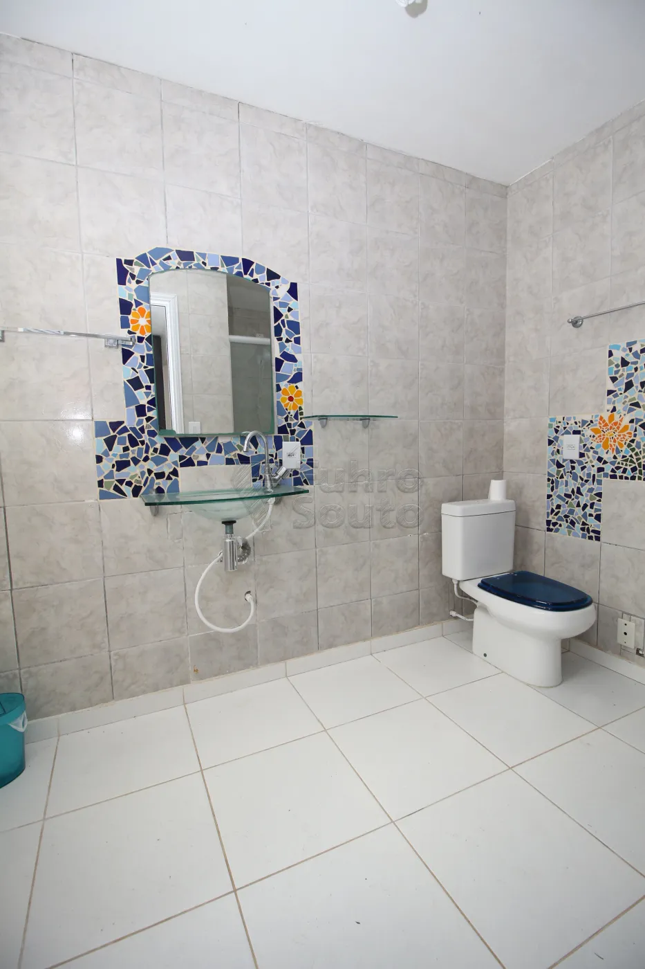 BANHEIRO Alugar Casa / Padrão em Pelotas R$ 2.500,00 - Foto 36