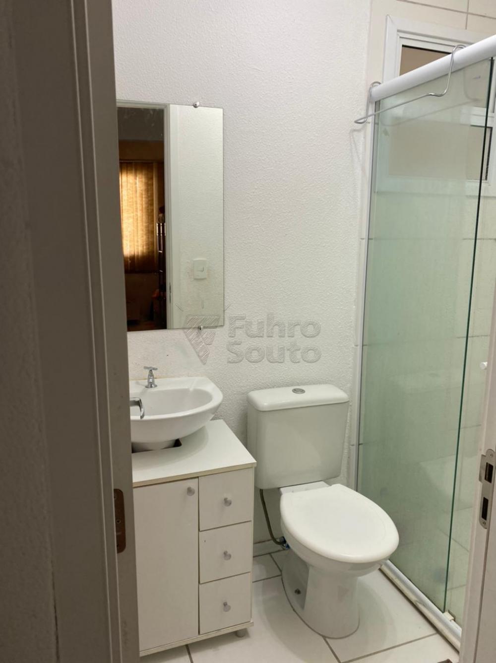 Comprar Casa / Condomínio em Pelotas R$ 225.000,00 - Foto 3