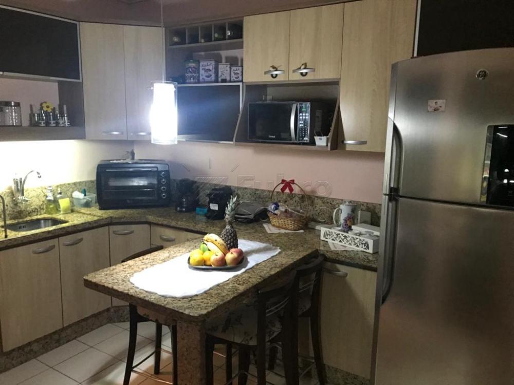 Comprar Apartamento / Padrão em Pelotas R$ 320.000,00 - Foto 9