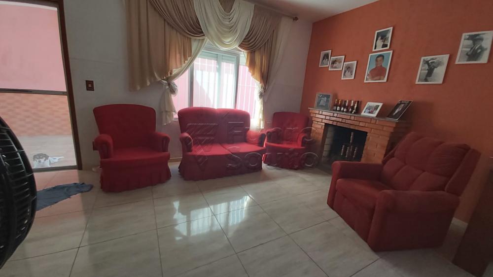 Comprar Casa / Padrão em Pelotas R$ 680.000,00 - Foto 1 Comprar Casa / Padrão em Pelotas R$ 680.000,00 - Foto 1