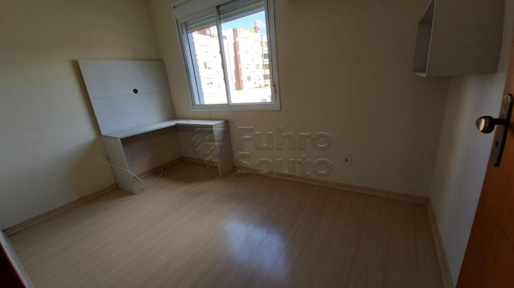 Comprar Apartamento / Padrão em Pelotas R$ 565.000,00 - Foto 6