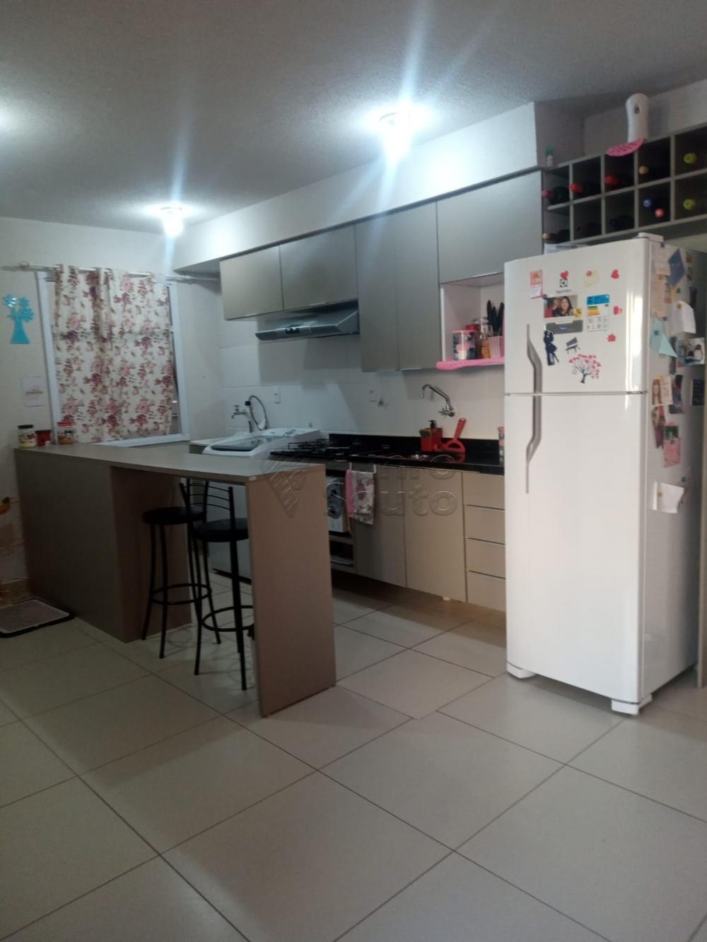 Comprar Apartamento / Padrão em Pelotas R$ 140.000,00 - Foto 36