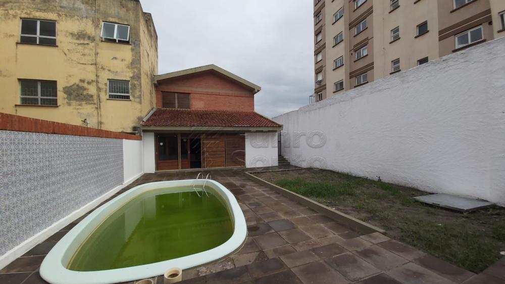 Comprar Casa / Padrão em Pelotas R$ 1.600.000,00 - Foto 17
