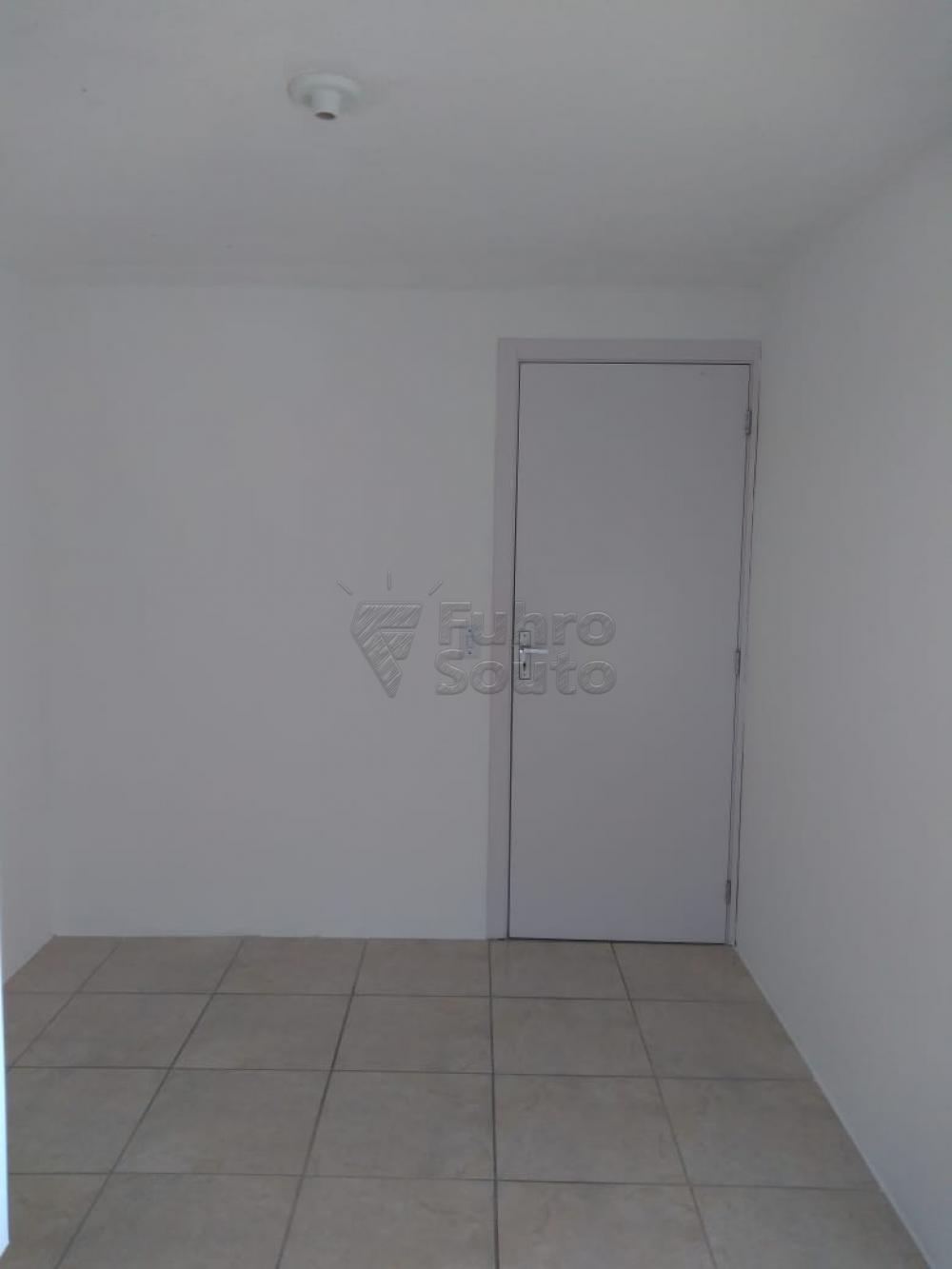 Comprar Apartamento / Padrão em Pelotas R$ 135.000,00 - Foto 16