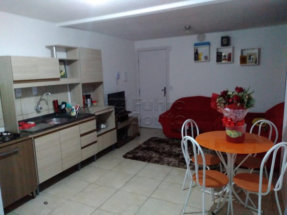 Comprar Apartamento / Padrão em Pelotas R$ 135.000,00 - Foto 12