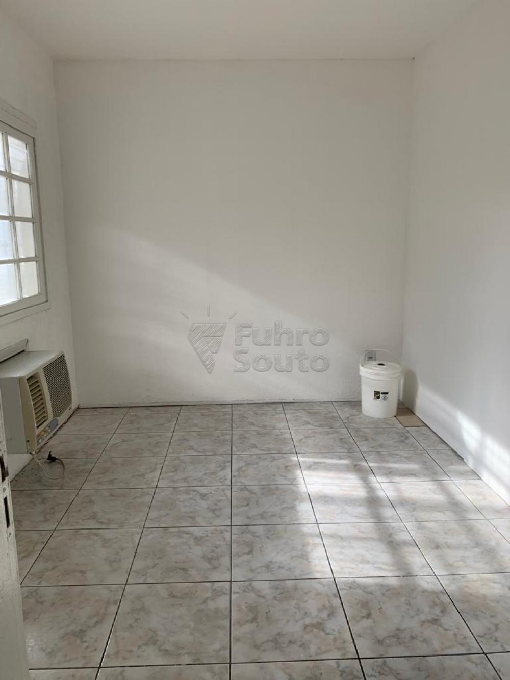 Comprar Casa / Padrão em Pelotas R$ 2.600.000,00 - Foto 36