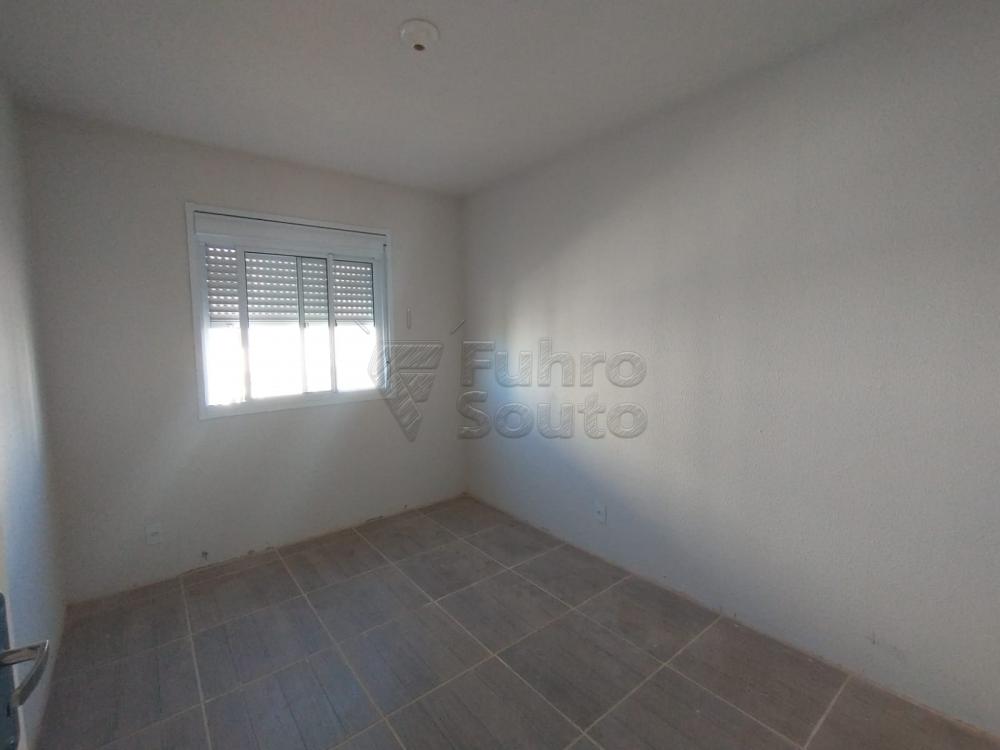 Comprar Apartamento / Padrão em Pelotas R$ 120.000,00 - Foto 32