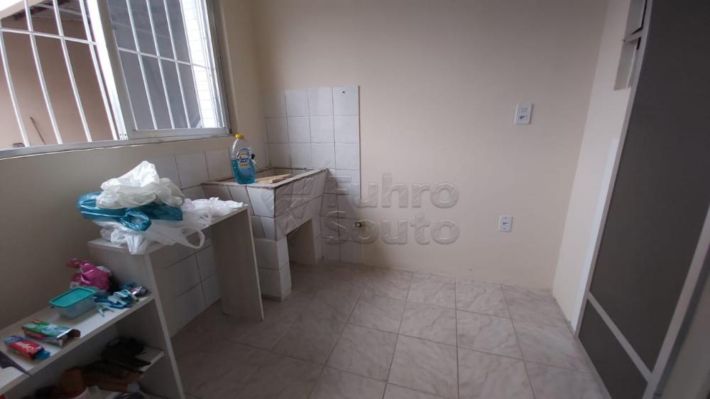 Comprar Casa / Padrão em Pelotas R$ 320.000,00 - Foto 7