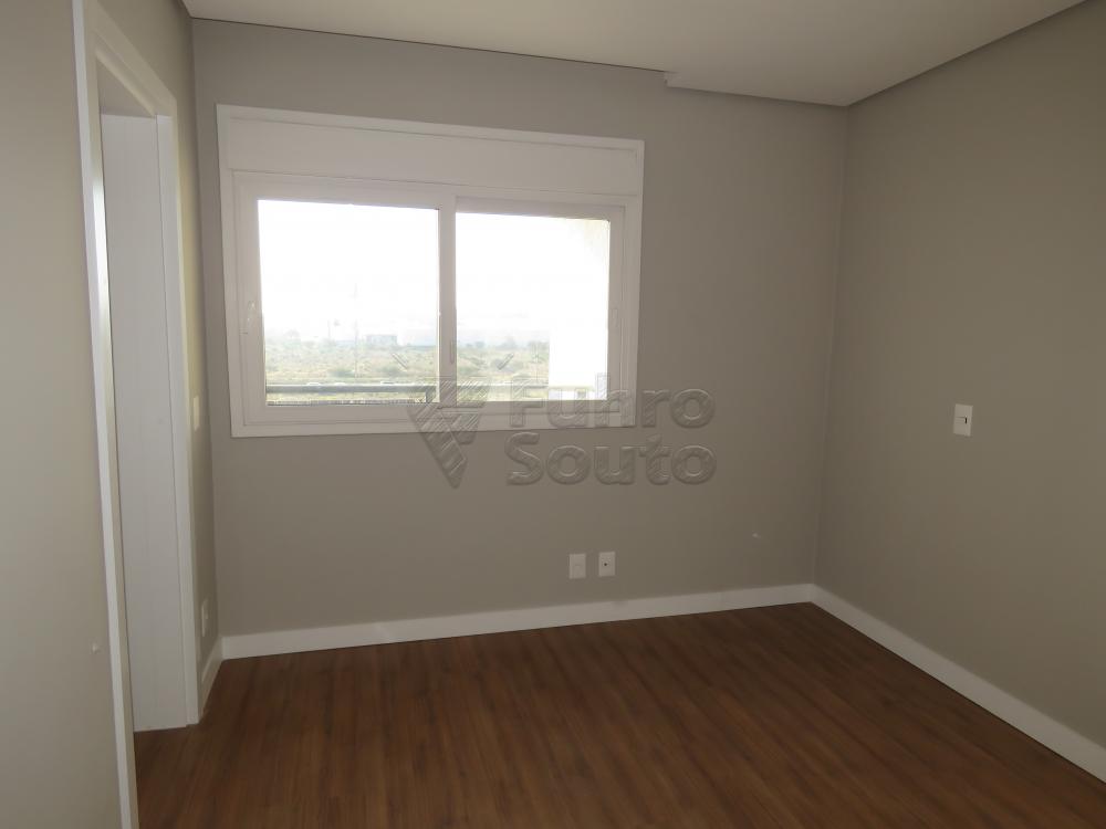Alugar Apartamento / Padrão em Pelotas R$ 3.500,00 - Foto 6