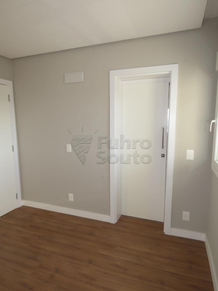 Alugar Apartamento / Padrão em Pelotas R$ 3.500,00 - Foto 9