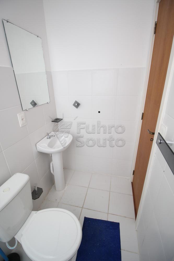 Alugar Apartamento / Padrão em Pelotas R$ 1.250,00 - Foto 26