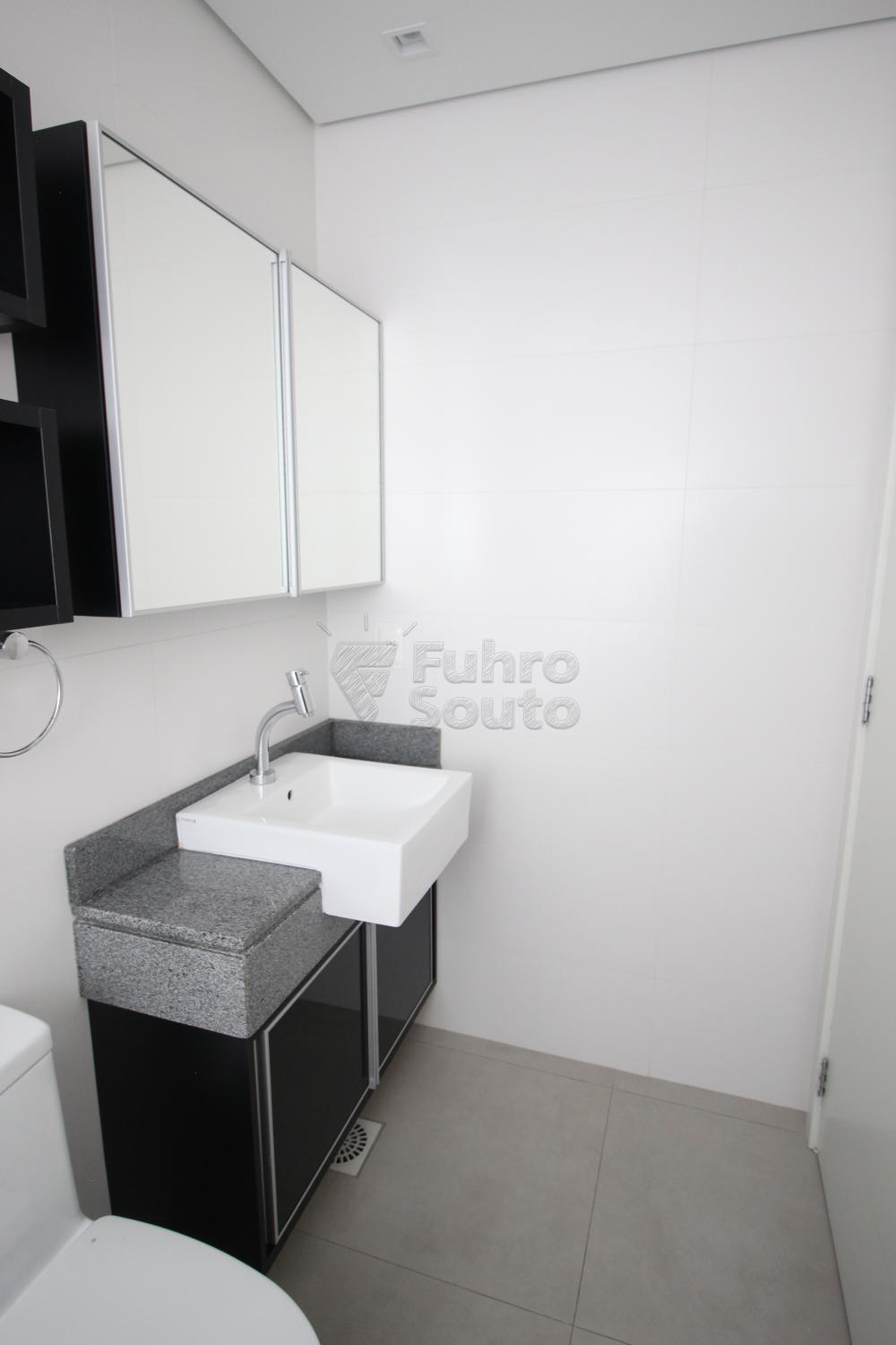 Alugar Apartamento / Padrão em Pelotas R$ 2.200,00 - Foto 19