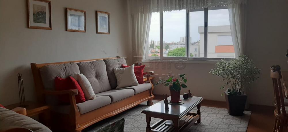 Comprar Apartamento / Padrão em Pelotas R$ 425.000,00 - Foto 2