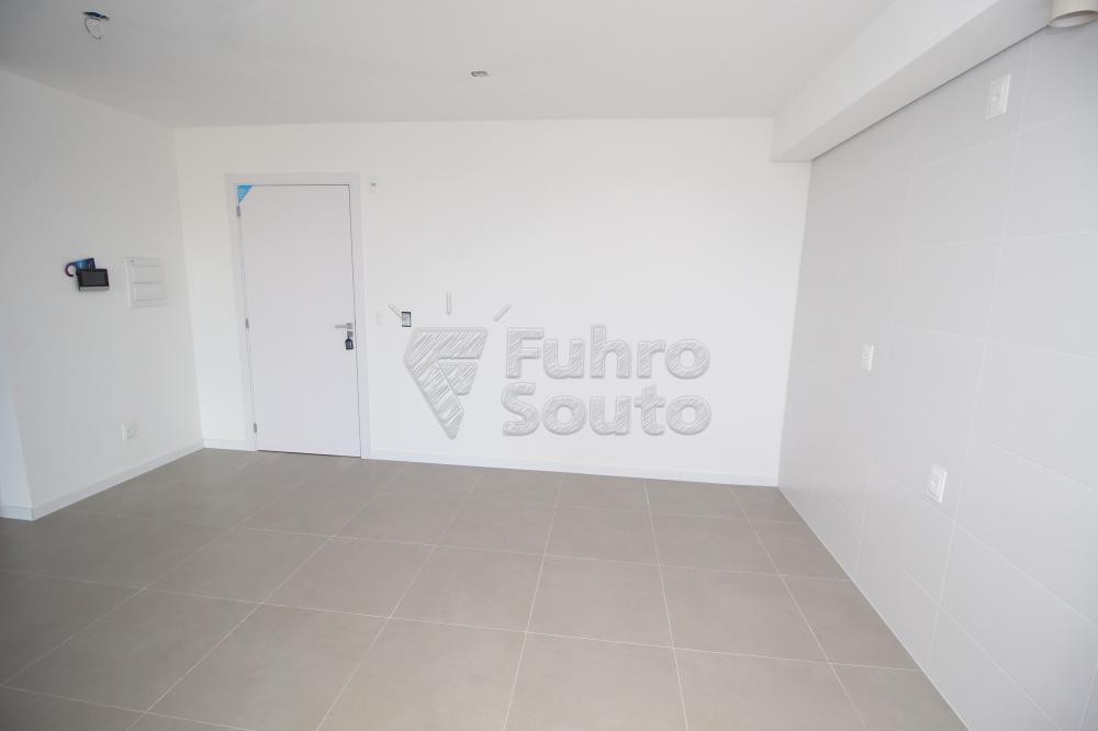 SALA Alugar Apartamento / Padrão em Pelotas R$ 2.800,00 - Foto 6